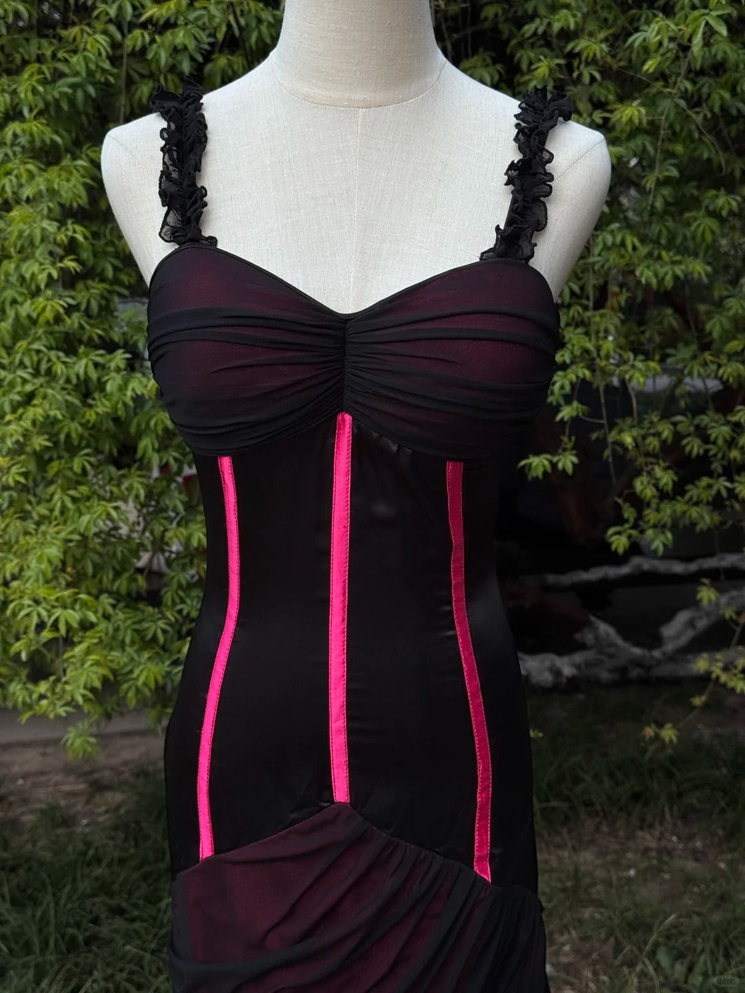 Black Pink Lace Fashion Retro Elegant Exquisite Heart Shape Neck Long Tulle Sexy Prom Dress Evening Dress Party Dress gh4143