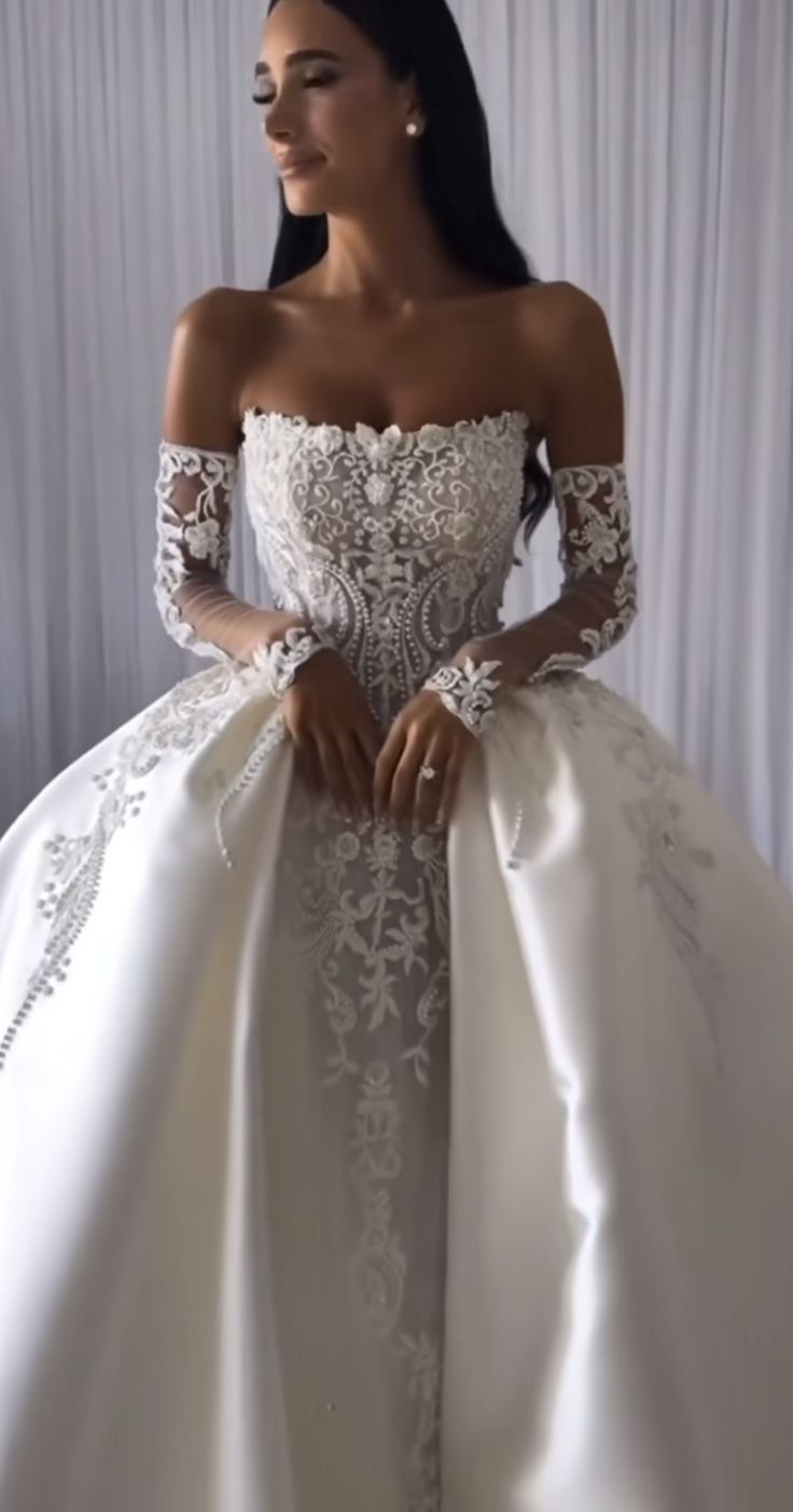 Modest Wedding Dress Ball Gown Strapless White Satin Long Wedding Dresses Brides Dress Bridal Gowns With Gloves W0105