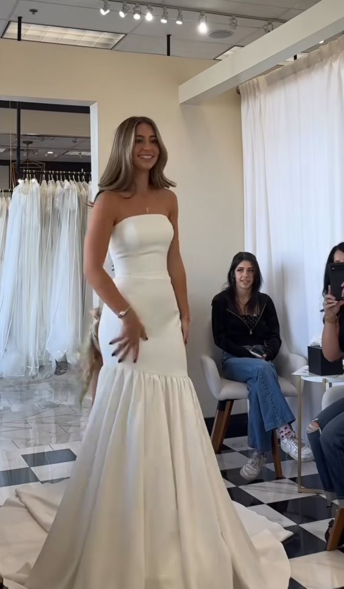 Dreamy Wedding Dress Mermaid Strapless White Satin Long Wedding Dresses Bridal Gowns W0118