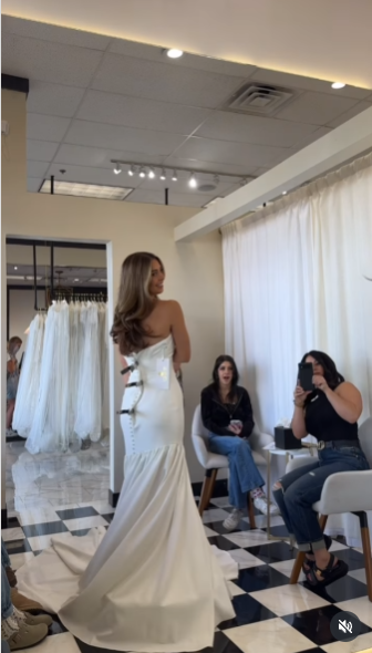 Dreamy Wedding Dress Mermaid Strapless White Satin Long Wedding Dresses Bridal Gowns W0118