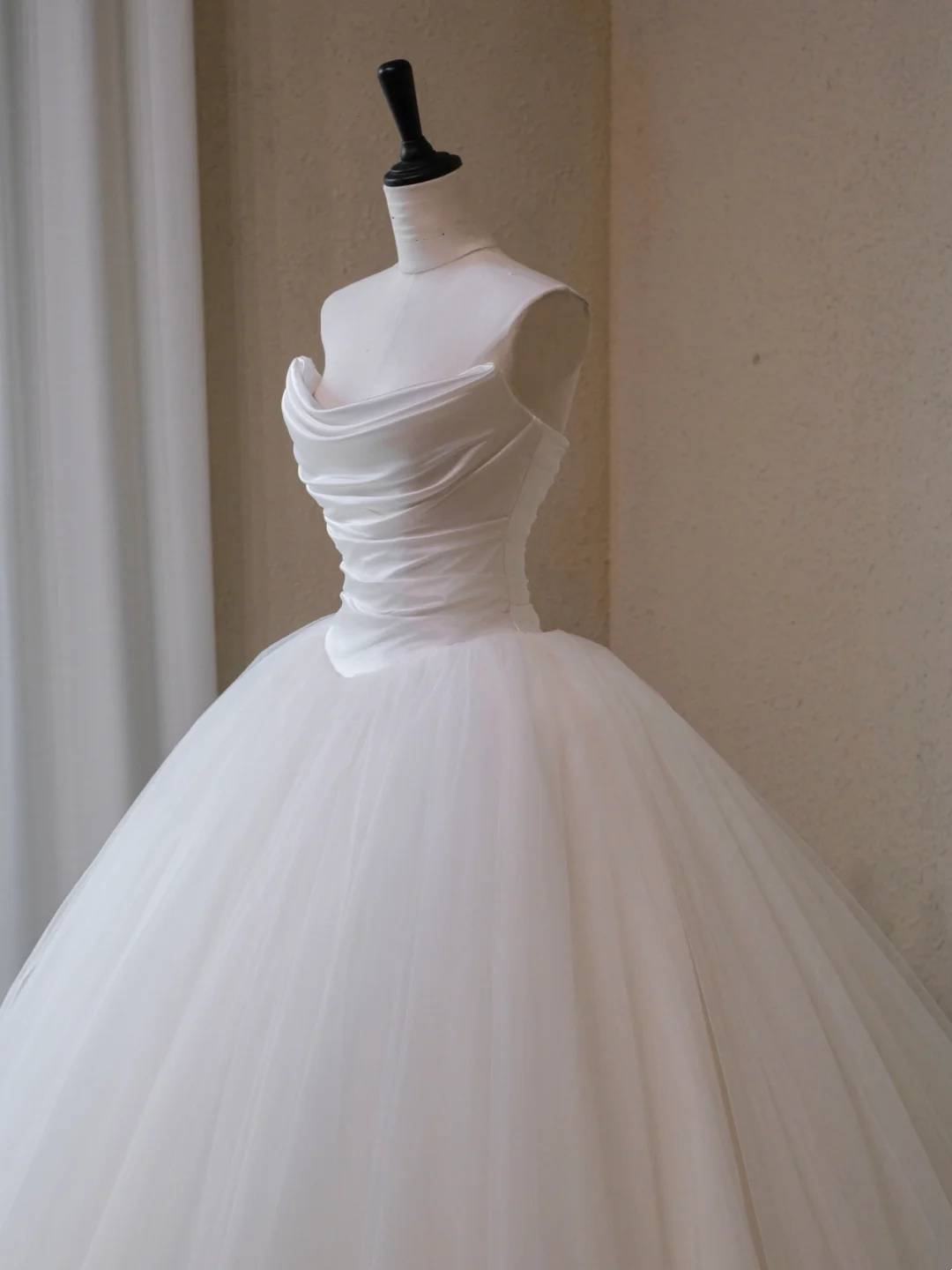 Modest Wedding Dress Ball Gown Sweetheart Tulle White Long Wedding Dresses Brides Dress Bridal Gowns W0125
