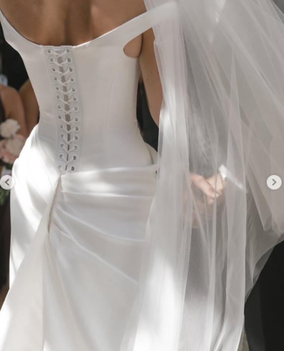 Dreamy Wedding Dress Sheath Off The Shoulder White Satin Summer Long Wedding Dresses Bridal Gowns W0130