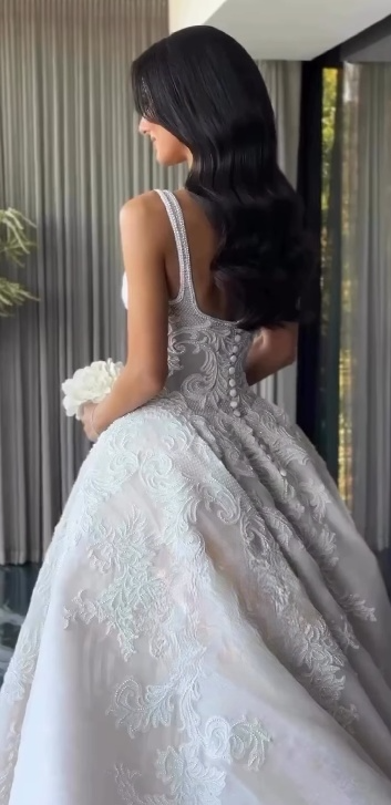 Rustic Wedding Dress Ball Gown Square Neck White Lace Tulle Long Wedding Dresses Summer Brides Dress Bridal Gowns W0143