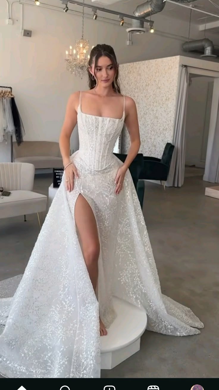 Dreamy Wedding Dress Sheath Straps White Lace Summer Long Wedding Dresses Bridal Gowns W0144