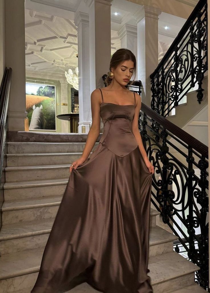 Elegant A line Spaghetti Straps Satin Long Prom Dresses Formal Summer Wedding Guest Dresses Wedding Guest Outfit W040