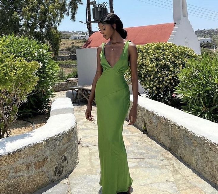 Elegant Sheath V Neck Green Satin Long Prom Dresses Formal Summer Wedding Guest Dresses Wedding Guest Outfit W0244
