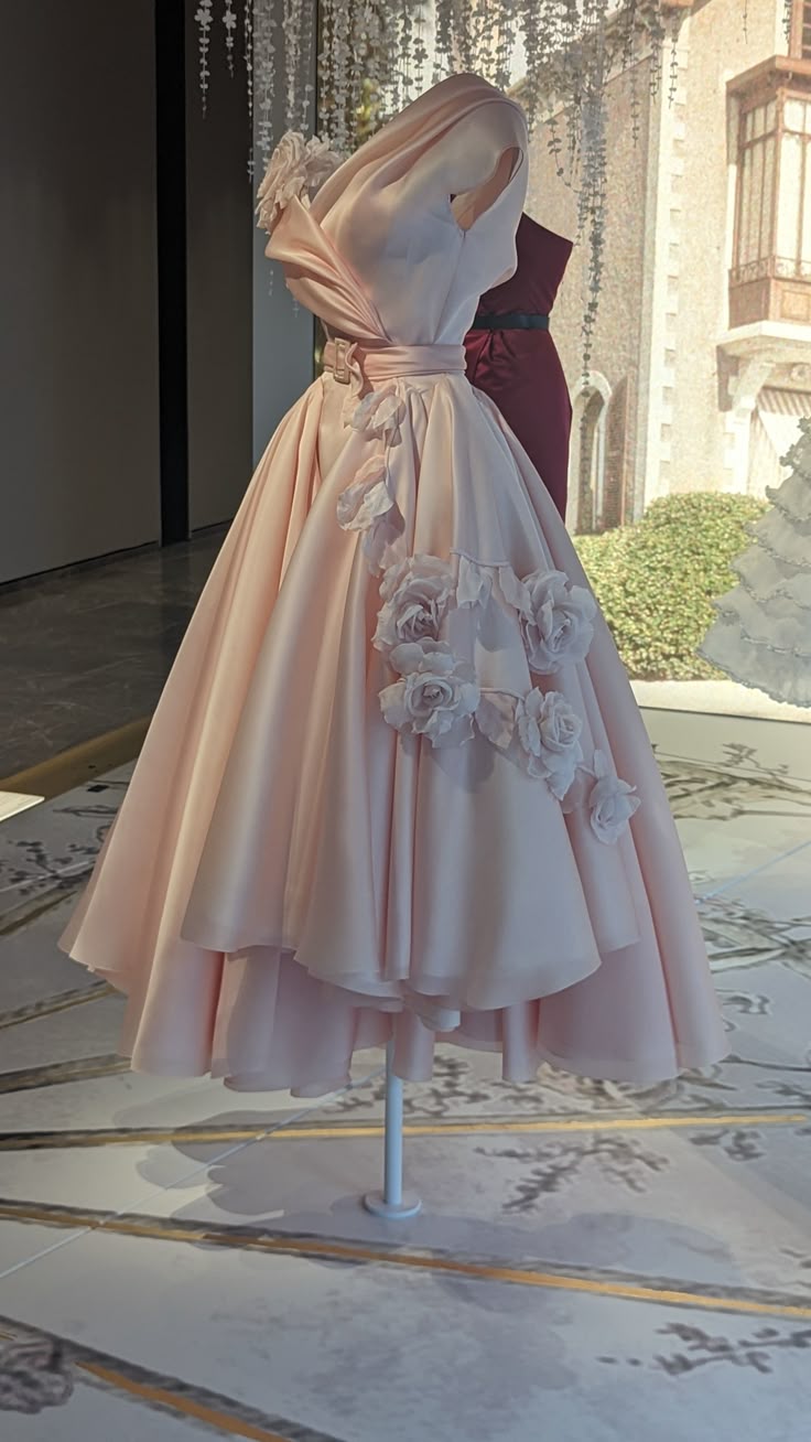 Vintage Ball Gown V Neck Pink Satin Prom Dress Party Dress Graduation Dresses W0304