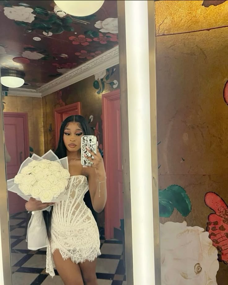 Sexy Sheath Strapless White Lace Black Girl Short Homecoming Dress Summer Hoco Dresses Cocktail Dress 18th Birthday Outfits W0456