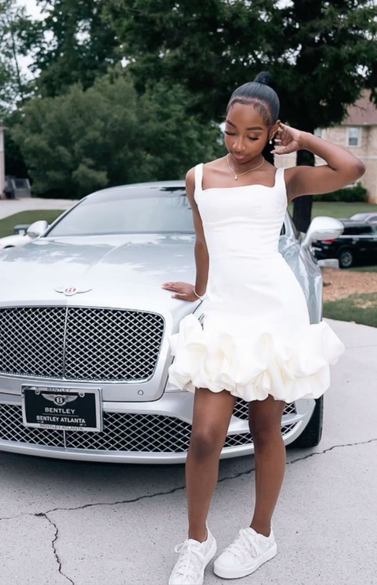 Simple Sheath Square Neck Black Girl Summer Birthday Dresses For Teens White Hoco Dress Mini 18th Birthday Outfit Cocktail Dresses W0474