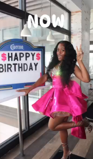 Elegant Ball Gown Strapless Black Girl Summer Birthday Dresses For Teens Pink Hoco Dress Mini 18th Birthday Outfit Cocktail Dresses W0485