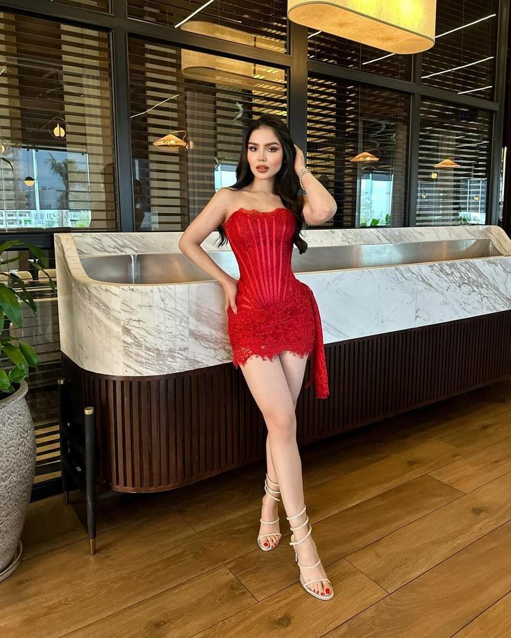 Cute Sheath Strapless Red Lace Short Summer 18th Birthday Dresses Hoco Dress Mini 21st Birthday Outfit Cocktail Dresses W0523