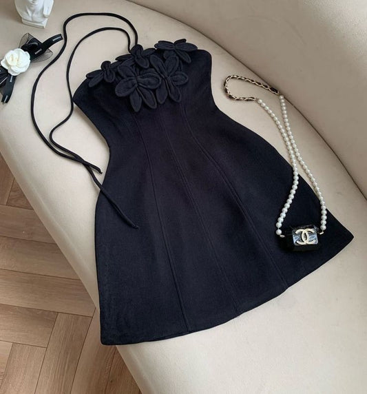 Pretty A line Halter Little Black Dress Summer 16th Birthday Dresses For Teens Hoco Dress Mini 18th Gold Birthday Outfit Cocktail Dresses For Women W0538