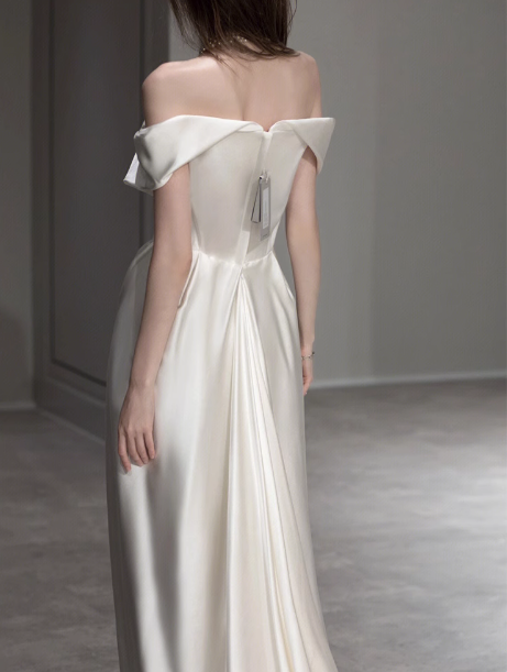 Dreamy Wedding Dress Sheath Off The Shoulder White Satin Summer Long Wedding Dresses Bridal Gowns With Sleeves W0720
