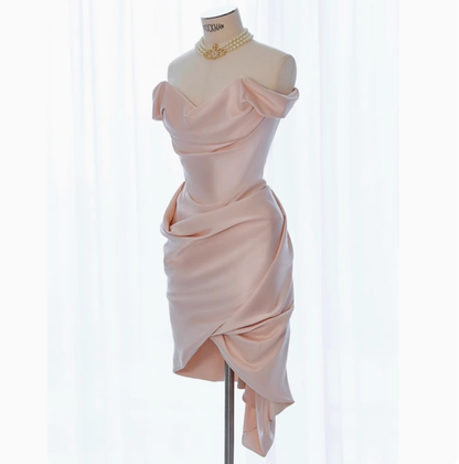 Sexy Sheath Off The Shoulder Pink Satin Short Homecoming Dresses Summer Hoco Dresses Cocktail Dress Birthday Outfits W0725