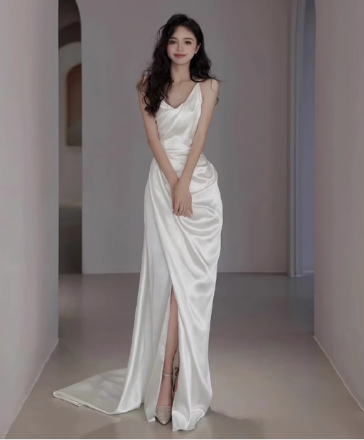 Dreamy Wedding Dress Sheath Spaghetti Straps White Satin Slit Summer Long Wedding Dresses Bridal Gowns W0727