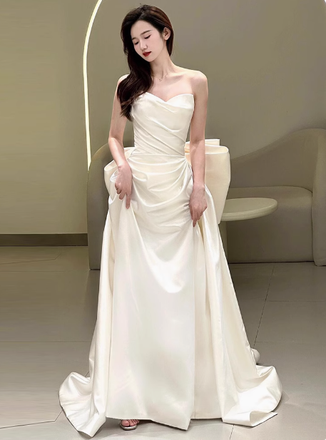 Dreamy Wedding Dress Sheath Sweetheart White Satin Summer Long Wedding Dresses Bridal Gowns W0737