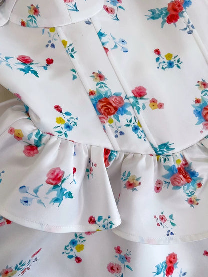 Pretty A line Spaghetti Straps White Floral Summer 16th Birthday Dresses For Teens Hoco Dress Mini 18th Birthday Outfit Cocktail Dresses For Women W822