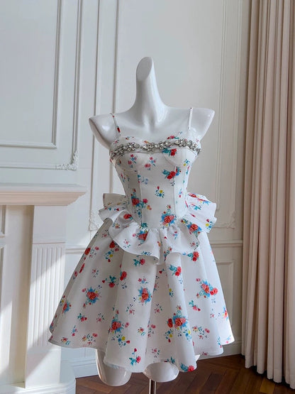 Pretty A line Spaghetti Straps White Floral Summer 16th Birthday Dresses For Teens Hoco Dress Mini 18th Birthday Outfit Cocktail Dresses For Women W822