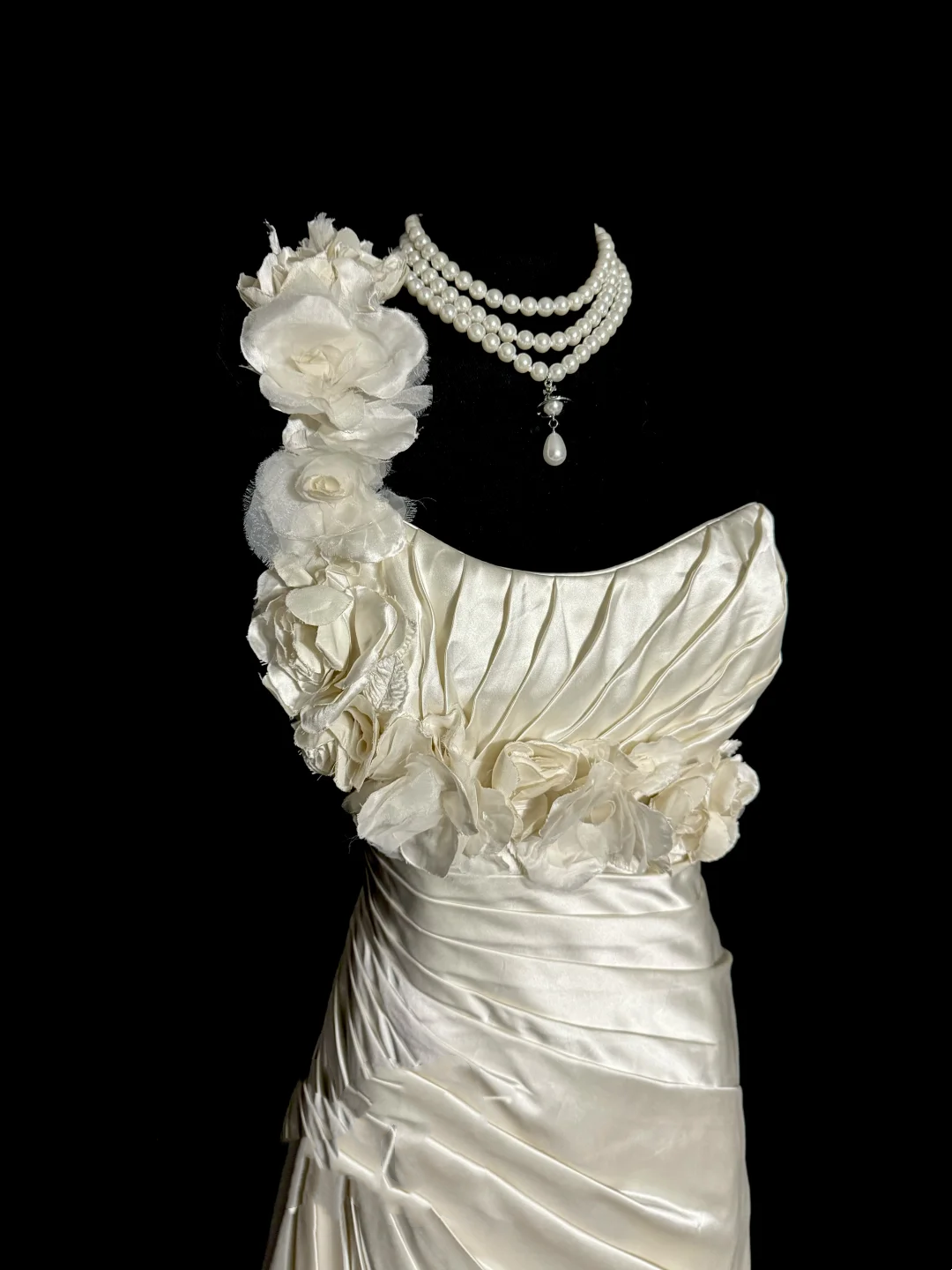 Vintage Bridal Dress A line One Shoulder Ivory Satin Long Wedding Dress Simple Wedding Dresses Modest Wedding Gowns W876