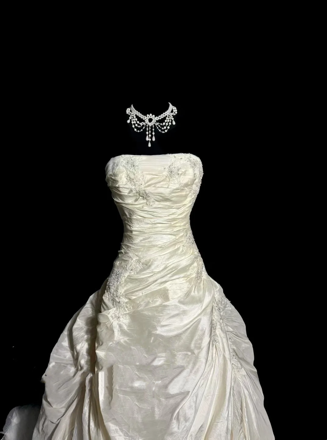 Vintage Bridal Dress Ball Gown Strapless Ivory Taffeta Long Wedding Dress Retro Wedding Dresses Modest Wedding Gowns W879