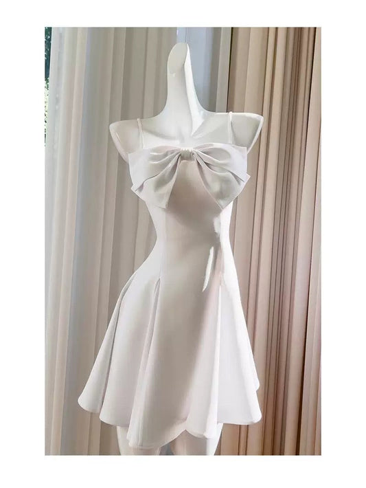 Trendy A line Spaghetti Straps White Satin Formal Short 8th Grade Homecoming Dress Summer Middle School Hoco Dresses Birthday Outfits W920