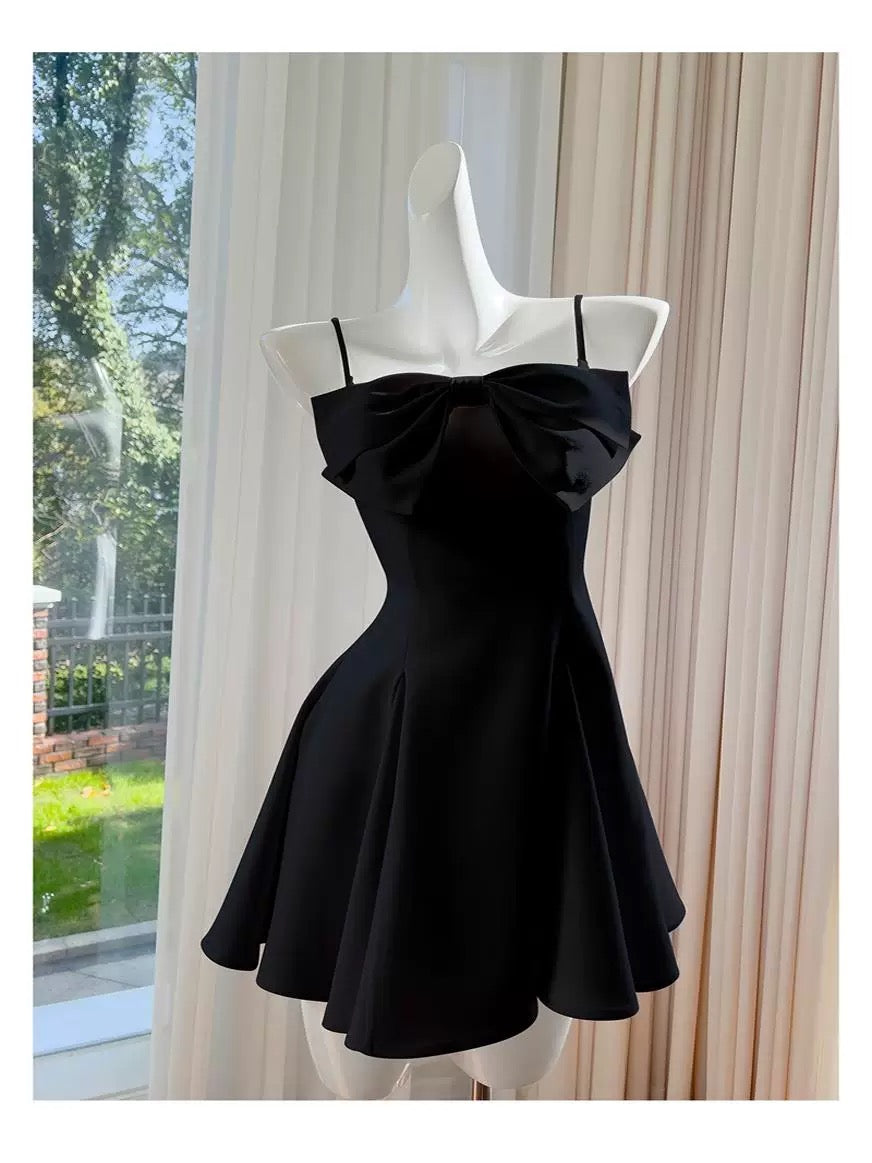 Trendy A line Spaghetti Straps White Satin Formal Short 8th Grade Homecoming Dress Summer Middle School Hoco Dresses Birthday Outfits W920