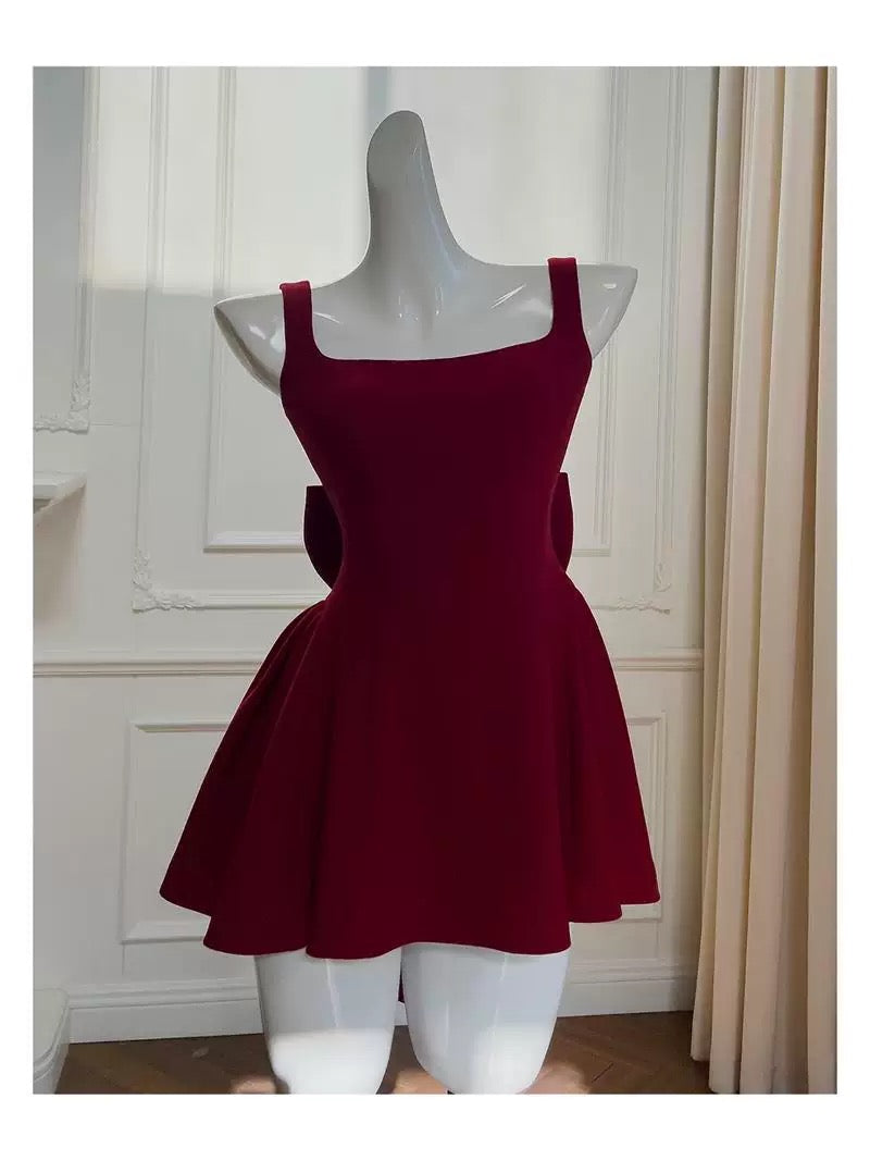 Trendy A line Square Burgundy Satin Sleeveless Formal Short 8th Grade Homecoming Dress Summer Middle School Hoco Dresses Cocktail Dress Birthday Outfits W922