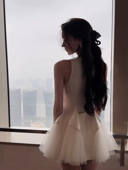 Trendy Ball Gown Scoop White Satin Formal Short 8th Grade Homecoming Dress Summer Middle School Hoco Dresses Birthday Outfits W936