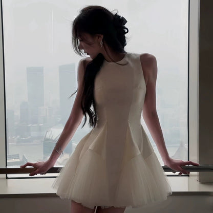 Trendy Ball Gown Scoop White Satin Formal Short 8th Grade Homecoming Dress Summer Middle School Hoco Dresses Birthday Outfits W936