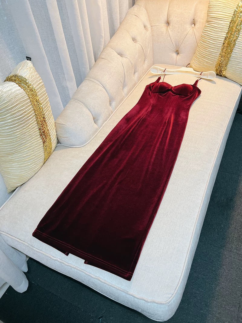 Elegant Sheath Spaghetti Straps Burgundy Velvet Sleeveless Long Evening Party Gowns Evening Formal Dresses Prom Dress W950