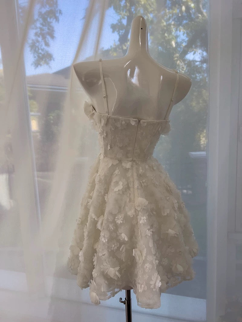 Cute A line Spaghetti Straps White Flowers Formal Short 8th Grade Homecoming Dress Summer Middle School Hoco Dresses Birthday Outfits W983