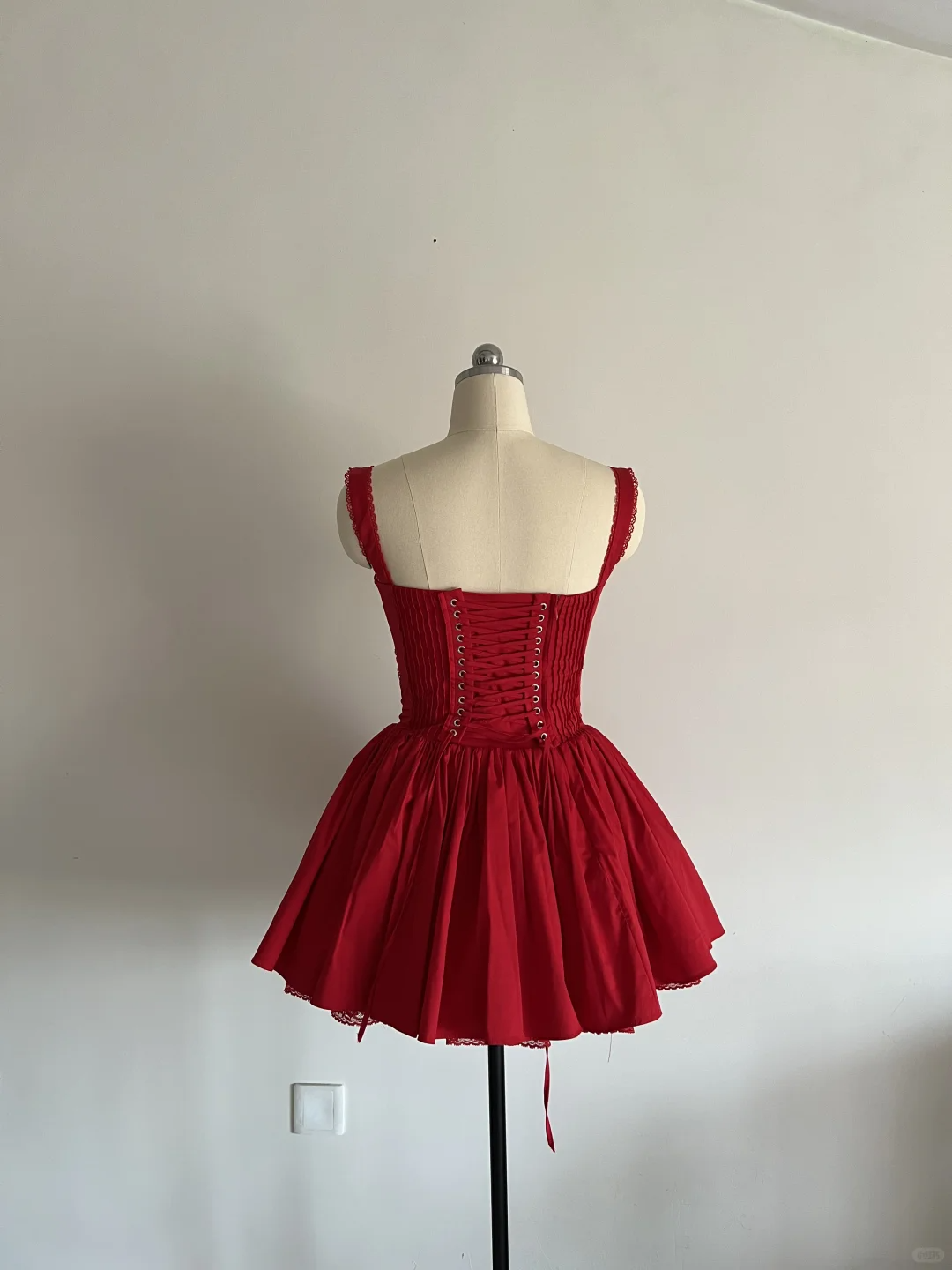 Cute A line Square Neck Red Lace Short Homecoming Dress Summer Middle School Formal 8th Grade Hoco Dresses Summer Holiday Dress Birthday Outfits W995
