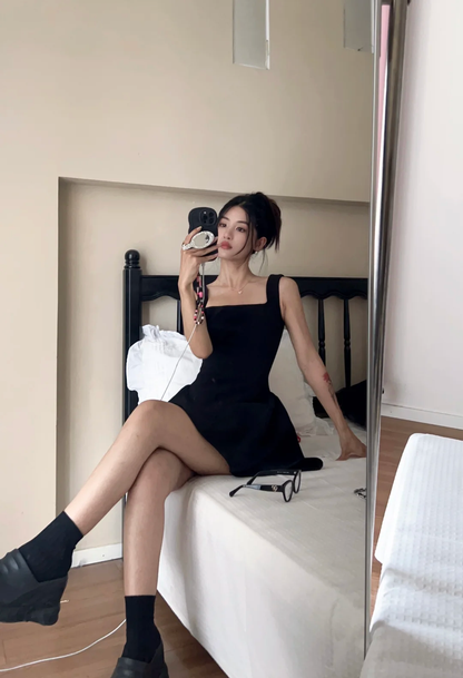 Simple A Line Square Neck Little Black Dress Satin Formal Short 8th Grade Homecoming Dress Summer Middle School Hoco Dresses Birthday Outfits W996