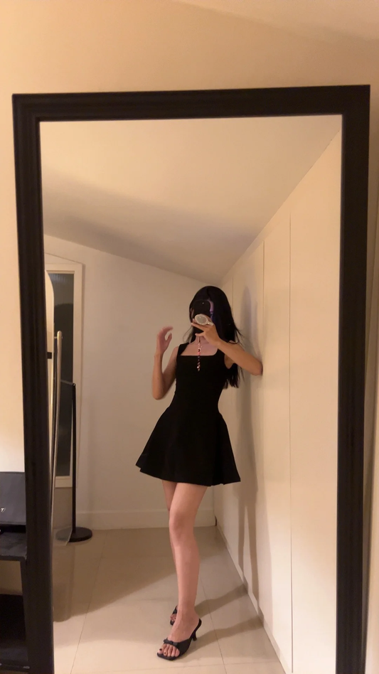 Simple A Line Square Neck Little Black Dress Satin Formal Short 8th Grade Homecoming Dress Summer Middle School Hoco Dresses Birthday Outfits W997