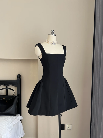 Simple A Line Square Neck Little Black Dress Satin Formal Short 8th Grade Homecoming Dress Summer Middle School Hoco Dresses Birthday Outfits W997