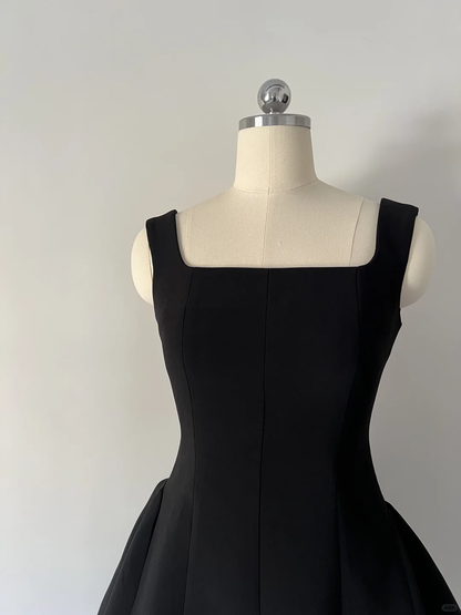 Simple A Line Square Neck Little Black Dress Satin Formal Short 8th Grade Homecoming Dress Summer Middle School Hoco Dresses Birthday Outfits W997