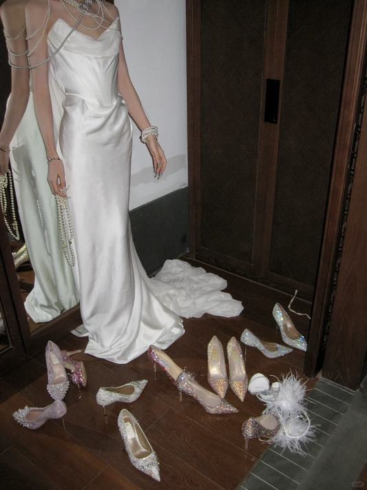 Pretty Wedding Dress Sheath Strapless Satin Sleeveless White Wedding Dresses Bridal Gowns With Cape WD0071