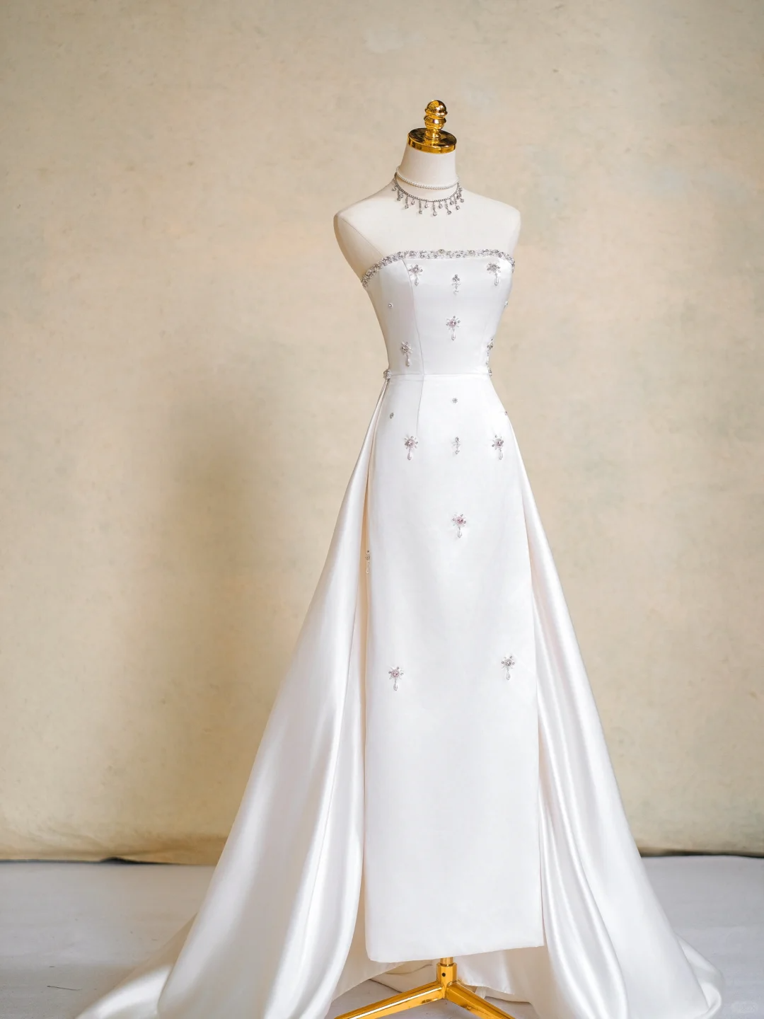 Dreamy Wedding Dress Sheath Strapless White Satin Summer Long Wedding Dresses Bridal Gowns With Cape WD023