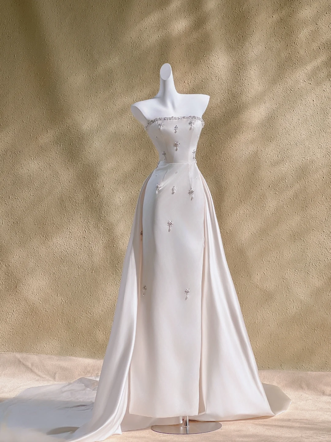 Dreamy Wedding Dress Sheath Strapless White Satin Summer Long Wedding Dresses Bridal Gowns With Cape WD023