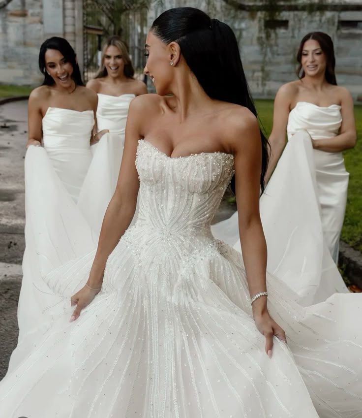 Pretty Wedding Dress Ball Gown Sweetheart White Sequin Long Wedding Dresses Bridal Gowns WD045