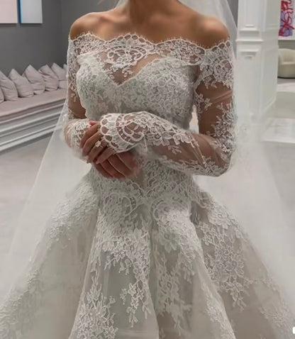 Romantic Bridal Gown Ball Gown Off The Shoulder White Lace Floor Length Wedding Dresses Minimalist Bridal Gowns WD048