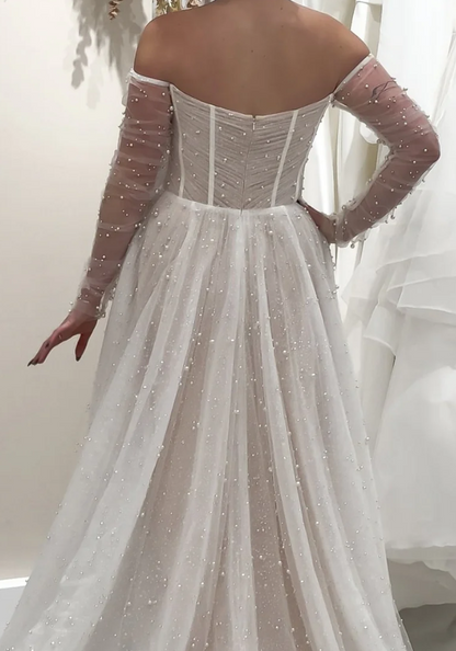 Romantic Bridal Gown Ball Gown Off The Shoulder White Tulle Pearls Floor Length Long Sleeves Wedding Dresses Minimalist Bridal Gowns WD050