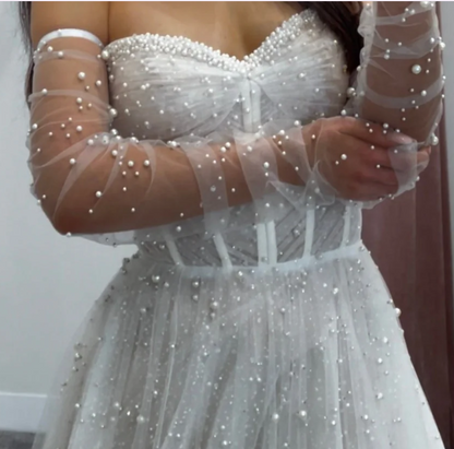 Romantic Bridal Gown Ball Gown Off The Shoulder White Tulle Pearls Floor Length Long Sleeves Wedding Dresses Minimalist Bridal Gowns WD050