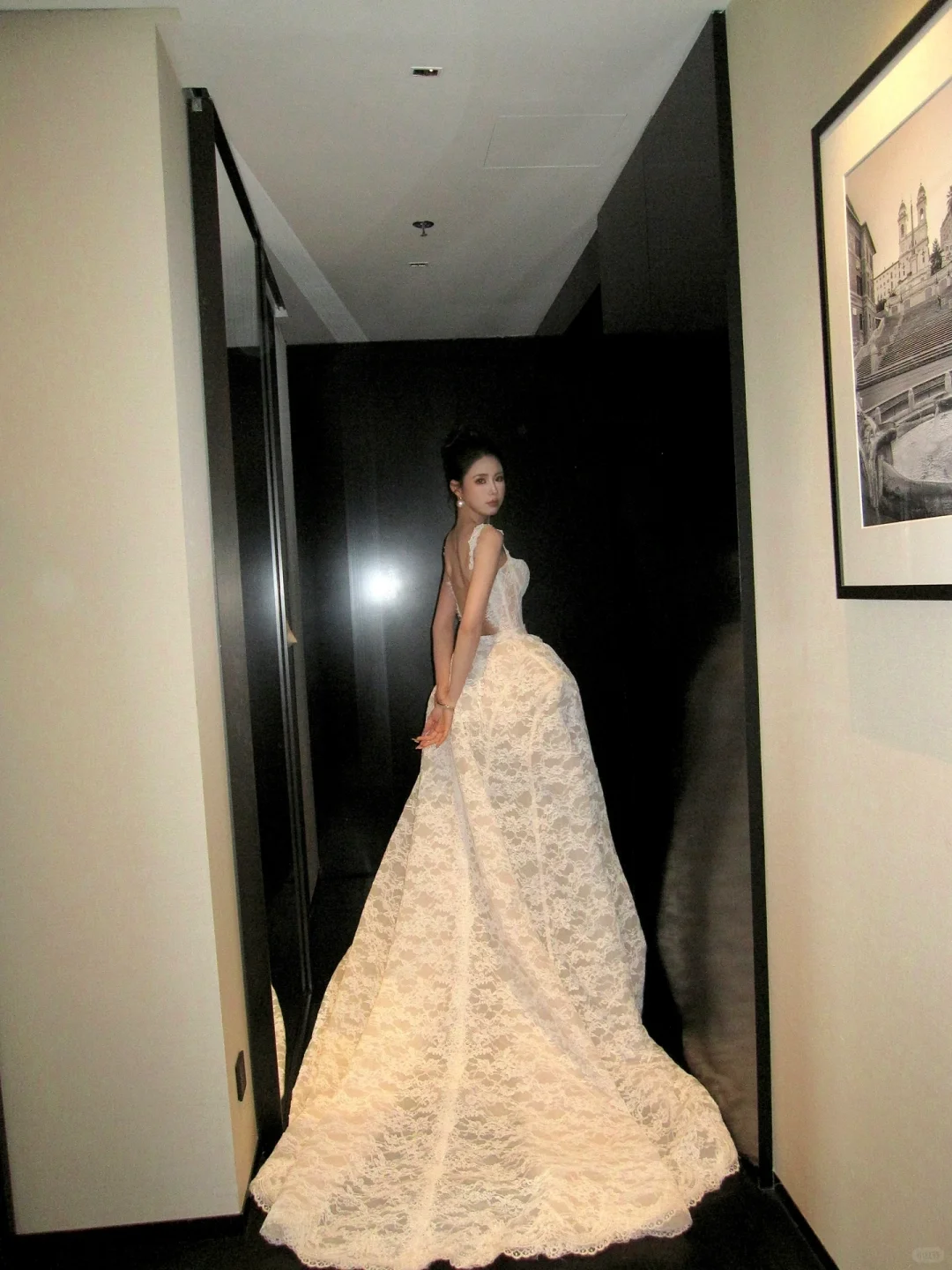 Unique Bridal Gown Mermaid Spaghetti Straps Lace Sleeveless White Wedding Dresses Modest Bridal Gowns DH950