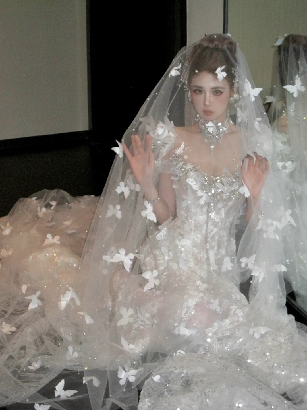 Pretty Wedding Dress Mermaid Scoop Neck Lace Sequin White Long Luxury Wedding Dresses Bridal Gowns Brides Gown WD088