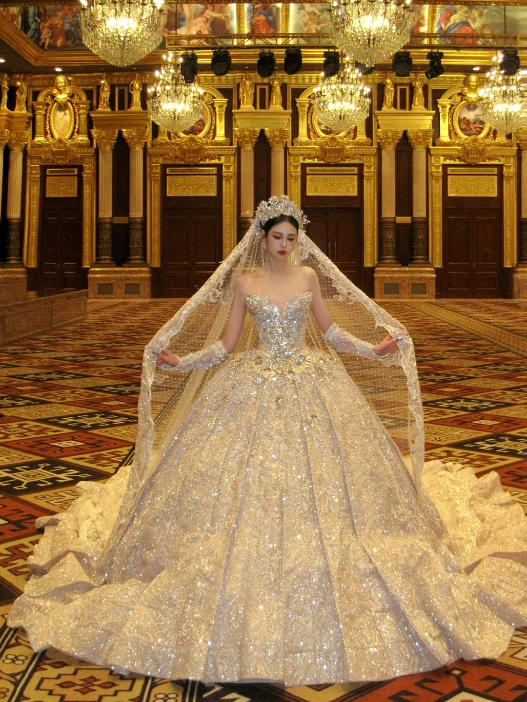 Pretty Wedding Dress Ball Gown Sweetheart Sequin Gold Long Luxury Wedding Dresses Bridal Gowns Brides Gown WD091