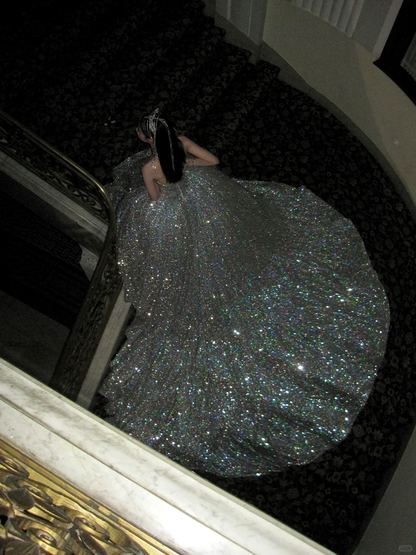 Pretty Wedding Dress Ball Gown Strapless Silver Sequin Long Luxury Wedding Dresses Bridal Gowns Brides Gown WD098