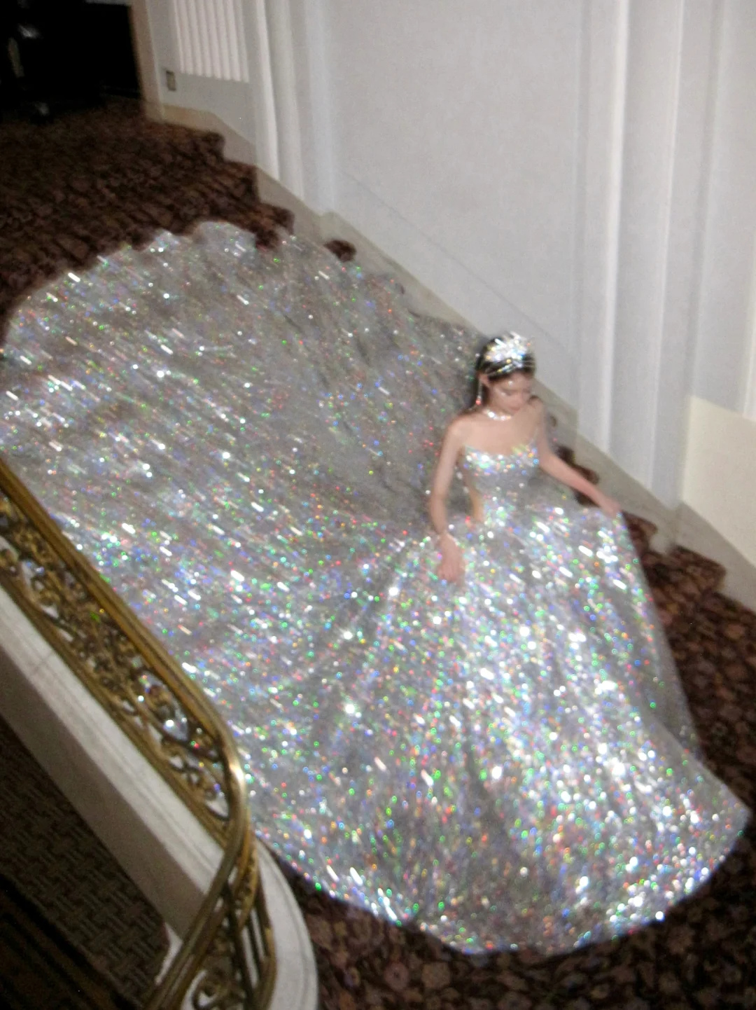 Pretty Wedding Dress Ball Gown Strapless Silver Sequin Long Luxury Wedding Dresses Bridal Gowns Brides Gown WD098