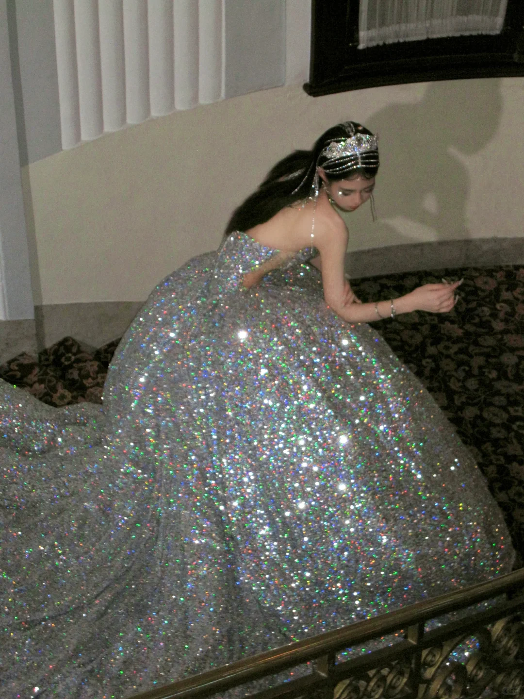 Pretty Wedding Dress Ball Gown Strapless Silver Sequin Long Luxury Wedding Dresses Bridal Gowns Brides Gown WD098