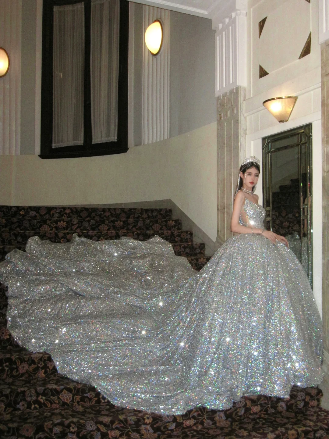 Pretty Wedding Dress Ball Gown Strapless Silver Sequin Long Luxury Wedding Dresses Bridal Gowns Brides Gown WD098